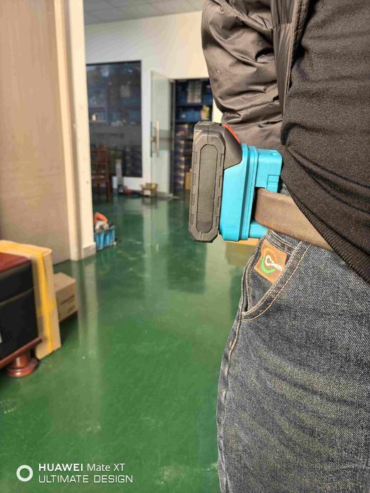 【货号10193】腰带扣牧田款电池充电宝转换器LED灯锂电池应急手机充电宝USB插口DC头转换 商品图0