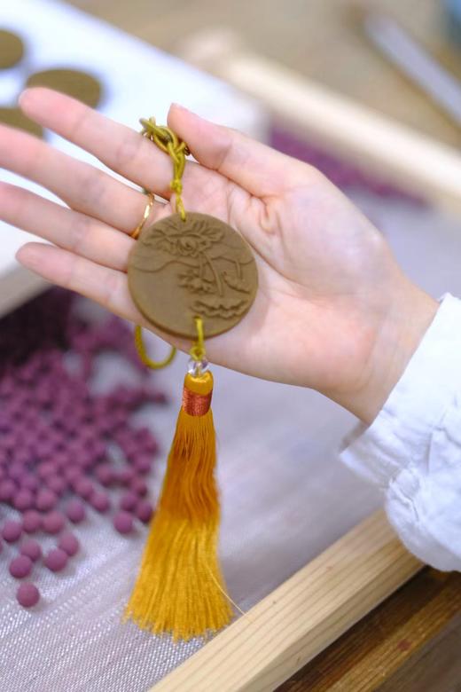 芳香疗愈【桂花合香牌/香皂/香水/护手霜/线香】以桂香伴眠，借桂安神，古人认为桂花香气优雅不俗，又不失亲切，“清可绝尘，浓可溢远” 商品图0