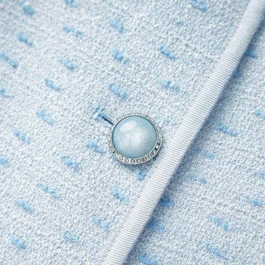 「高货wl」全新升级【铂金会员505/天猫679/差价174】(99642)洛诗琳2025秋冬气质小香风钉珠短外套撞色压褶半裙两件套 商品图3