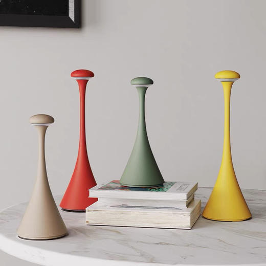 UBIQUA  台灯床头灯轻奢高级感卧室氛围感露营防水室外充电式台灯 商品图3