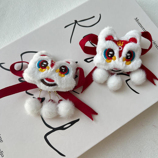 丝带结醒狮对夹发夹-纪念日百货门店同款167745291 商品图1