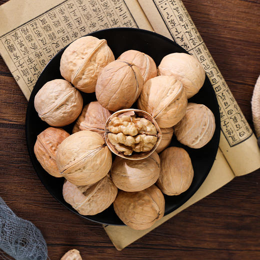 宫粮核家欢乐纸皮核桃礼盒1.5kg 商品图2