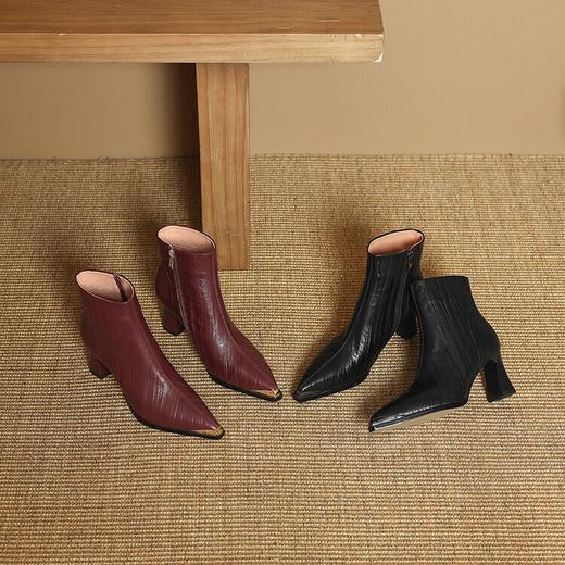 【预售5天】柔软羊皮时装靴秋冬季新款鞋子尖头粗跟高跟短靴女LD&6966 商品图2