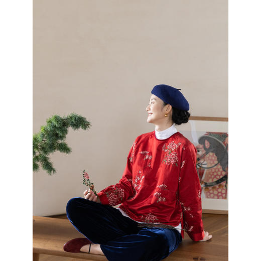 牧衣游原创 丝棉匹绣套头衫红色喜庆氛围中式复古宽松上衣 花未眠 商品图1