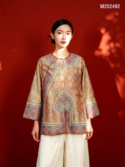 M252492上衣。 商品图0