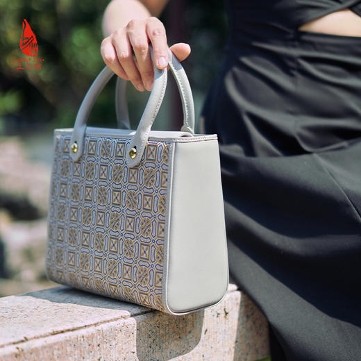 SAINTJOY/上久楷  宋锦拎包 四方定胜 BWS24A0405-E（不含礼盒包装 商品图2