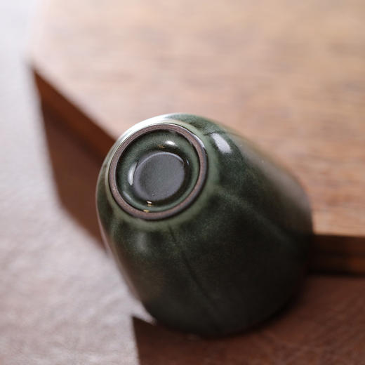 问鼎铁胎葵口小杯 商品图2