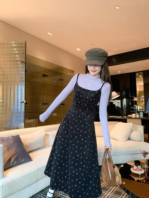 <曾小咸推荐> 现货秒杀！微信超特价！复古黑色碎花吊带连衣裙 日常199.99 立减100 秒杀99.99！紫色打底衫 日常99.99 立减40 秒杀59.99！ 商品图5