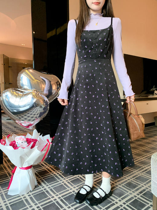 <曾小咸推荐> 现货秒杀！微信超特价！复古黑色碎花吊带连衣裙 日常199.99 立减100 秒杀99.99！紫色打底衫 日常99.99 立减40 秒杀59.99！ 商品图9