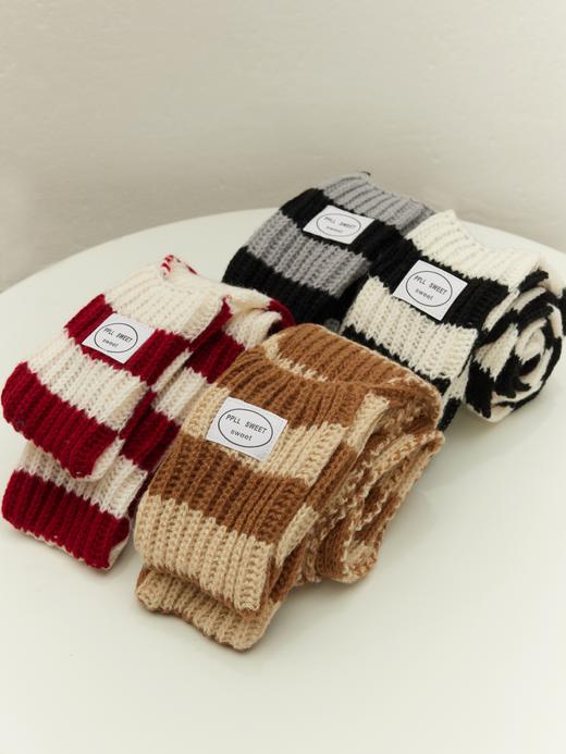 鹿鹿推荐·【秋冬氛围】多功能百搭简约日系撞色条纹针织围巾 商品图0