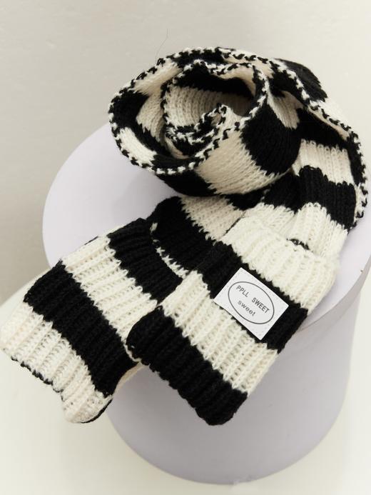 鹿鹿推荐·【秋冬氛围】多功能百搭简约日系撞色条纹针织围巾 商品图4