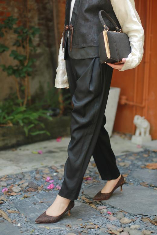 漫物记重磅缎香云纱女士小脚裤XYS-W174 商品图1