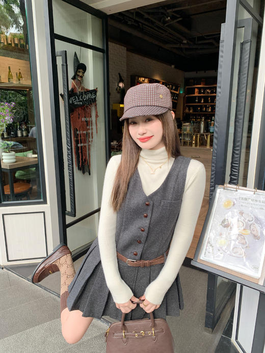 <曾小咸推荐> 现货秒杀！微信超特价！巨好看灰色v领吊带连衣裙 日常289.99 立减160 秒杀129.99！ 商品图10