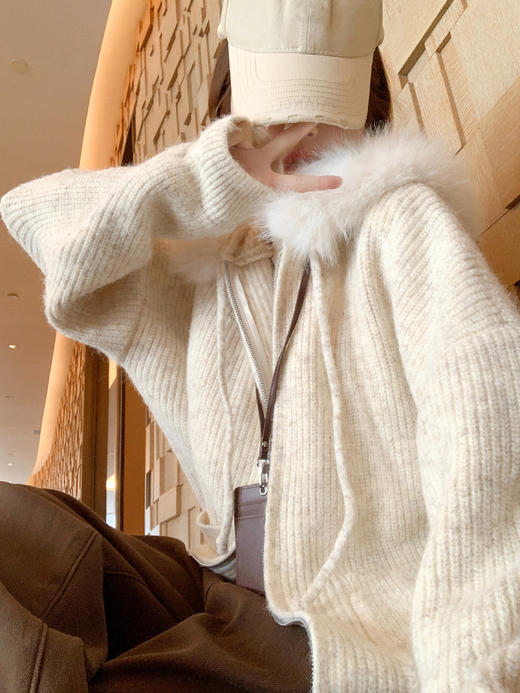 <曾小咸推荐>现货秒杀！微信超特价！毛领拉链连帽毛衣开衫 日常249.99 立减120 秒杀129.99！ 商品图5