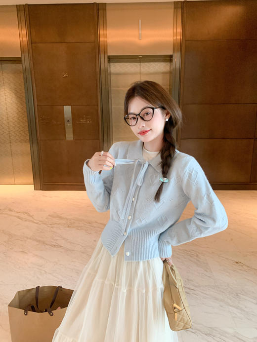 <曾小咸推荐>现货秒杀！微信超特价！蓝色翻领毛织开衫 日常219.99 立减130 秒杀89.99！ 商品图14