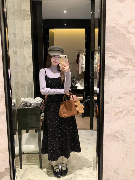 <曾小咸推荐> 现货秒杀！微信超特价！复古黑色碎花吊带连衣裙 日常199.99 立减100 秒杀99.99！紫色打底衫 日常99.99 立减40 秒杀59.99！ 商品图13