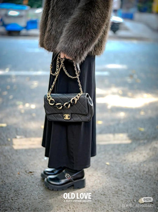 Chanel 粗链条 黑金 牛皮 CF 斜挎包 商品图3