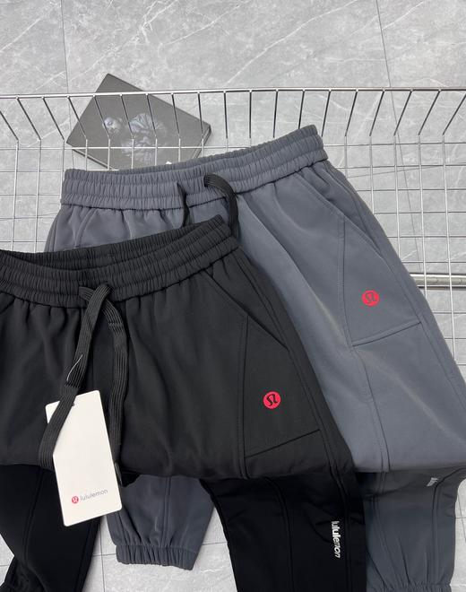 露露 男士红标加绒冲锋裤 亲肤锁温 商品图4