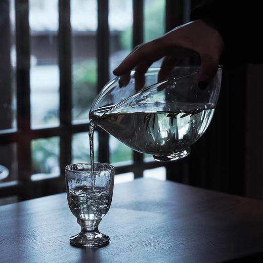 玻心璃语 | 非白水滴公道杯 绿茶 玻璃 原创设计 茶具 手工匠人 商品图1