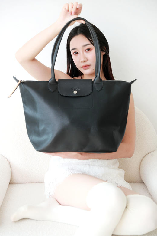 水波纹牛皮饺子包，18升大容量。金属五金可手提通勤女包C120760 商品图14