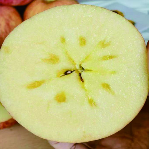 山西冰糖心红富士苹果 4.5斤/8.5斤 个头饱满果香浓郁，果肉嫩汁水多，一口就喜欢，吃过就难忘 商品图7