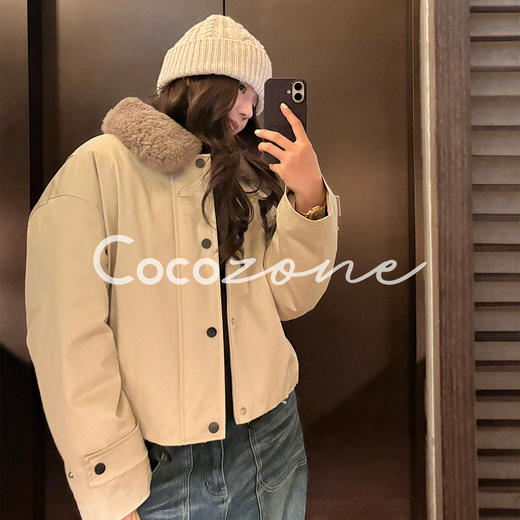 COCO ZONE 刘 一一 “白巧”90鹅绒单排扣翻领鹅绒服CD2A3164 商品图0