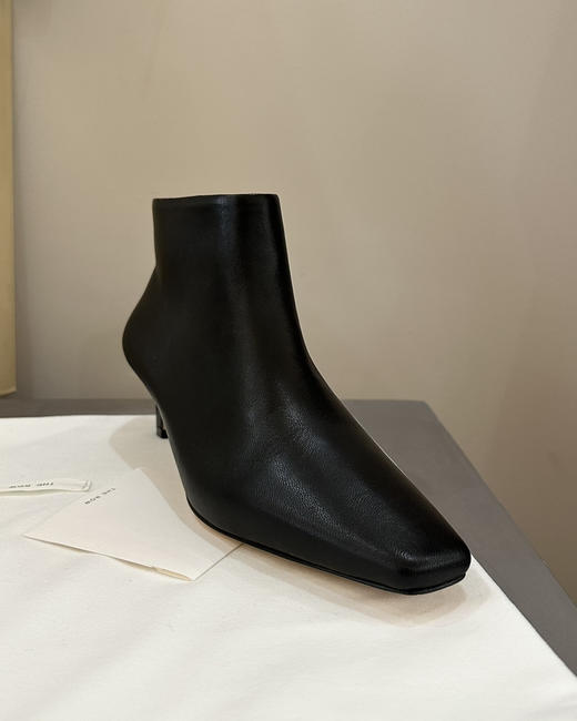 127-4 新款 TR鸭嘴鞋头 小猫跟 全皮 小短靴 稳当跟脚踝靴 商品图5