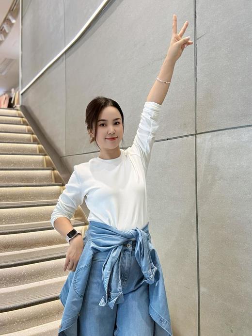 佐丹奴女装25年商场新款长袖纯色T恤05325603 商品图0