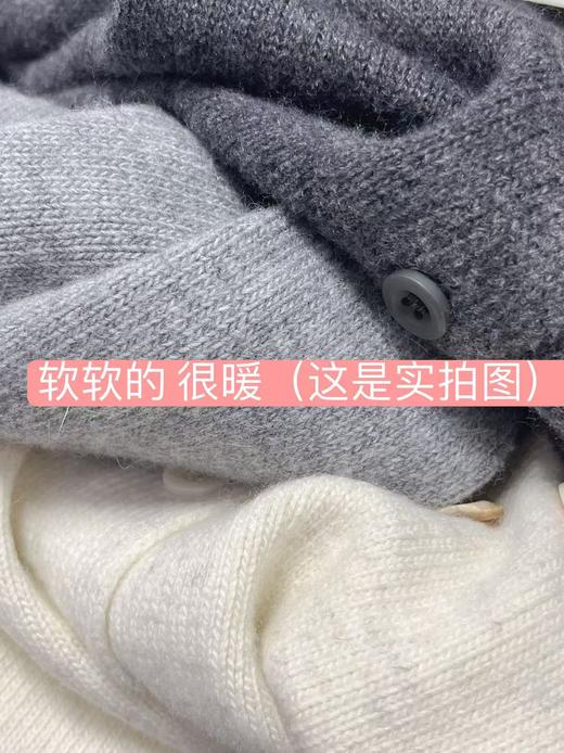 浣熊绒，比普通毛衣软和暖→系列慵懒风刺绣纽扣 设计感宽松开衫毛衣-喜出 商品图3