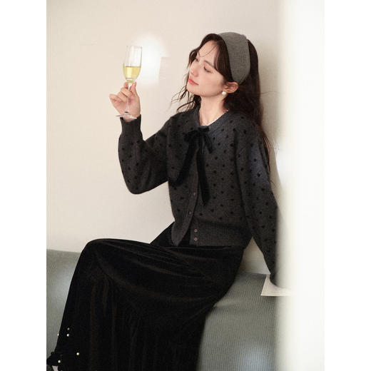 鹿向南「乌木衔月」高级波点灰色毛衣女秋冬设计感短款针织衫上衣 商品图4
