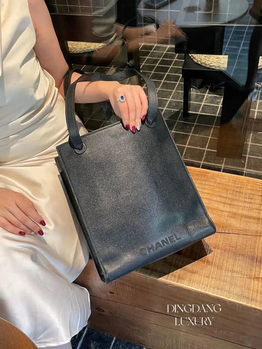 chanel 中古 黑色 牛皮 刺绣Logo 托特包 商品图1