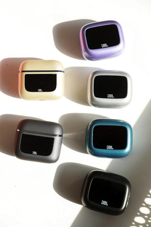 戴上耳机，一切都安静了。液晶触屏+主动降噪蓝牙无线耳机C120788 商品图2