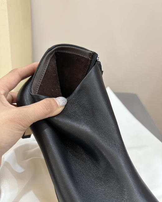 127-4 新款 TR鸭嘴鞋头 小猫跟 全皮 小短靴 稳当跟脚踝靴 商品图11