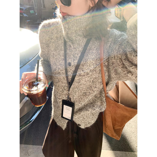 <曾小咸推荐>咖灰色立领宽松毛衣 商品图1