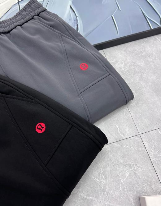 露露 男士红标加绒冲锋裤 亲肤锁温 商品图3