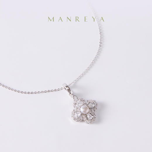 Manreya玛芮雅“星芒四叶”淡水珍珠项链、耳钉|淡水珍珠，铜镀金，锆石 商品图8