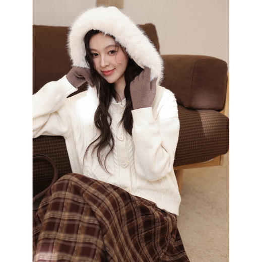 鹿向南「白雪皑皑」白色毛领可拆绞花纹长袖针织毛衣开衫女冬上衣 商品图4