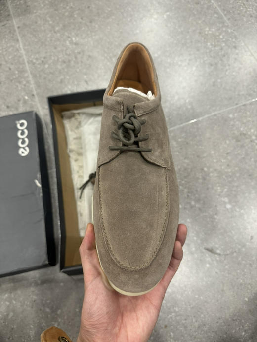 正品ecco Citytray Lite 休闲系带平底休闲鞋 米灰色 全新原盒 一处小污渍 尺码44号0499 商品图1