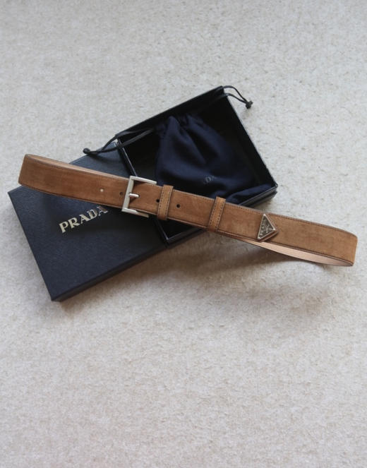 醉佳配角之 又一波 哈！爷们滴 PD 意产反绒牛皮 尾饰三角标 3.5cm 皮带 商品图0