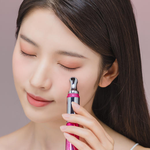 日本进口 ceruru.b 微震动提拉眼部精华 15g 商品图6
