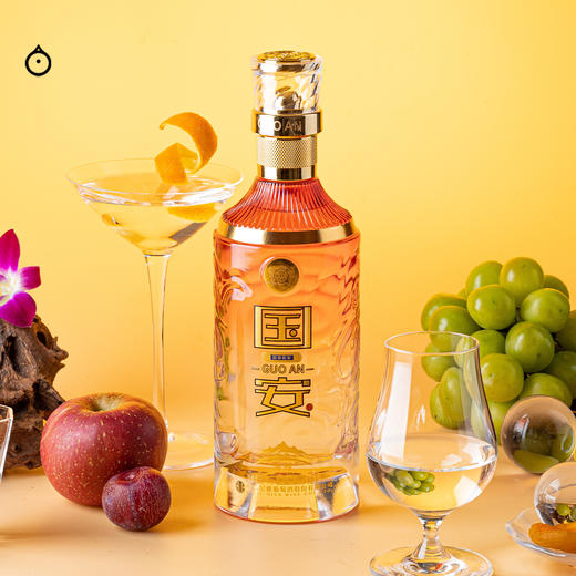 企鹅市集|新疆天山52度葡萄蒸馏酒烈酒500ml 甜美柔顺 清新榛子蜜饯香 商品图1