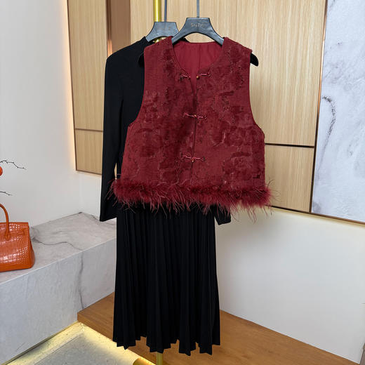 奢姿大码女装2025冬季时尚毛边设计马甲三件套胖妹妹气质国风套装9954991099AB 商品图1