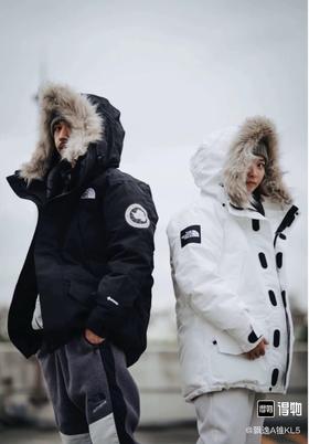 北缅巅峰极地系列中长款毛领连帽羽绒服 男女同款