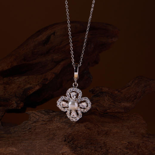 Manreya玛芮雅“星芒四叶”淡水珍珠项链、耳钉|淡水珍珠，铜镀金，锆石 商品图5