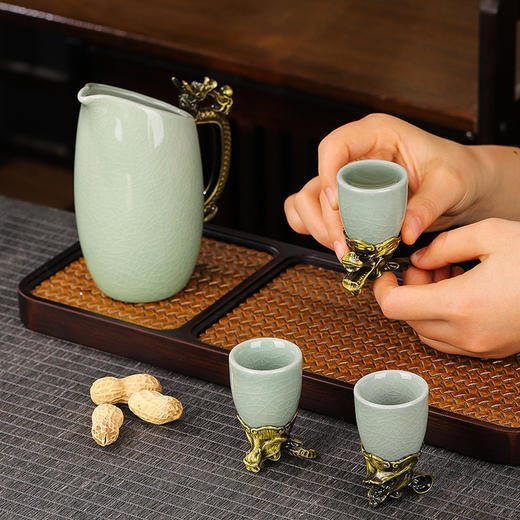 【国风❗️十二生肖高奢酒器茶器礼盒】 陶瓷酒具套装 高奢礼盒包装 十二生肖白酒杯分酒器酒具 商务送礼礼品 商品图5