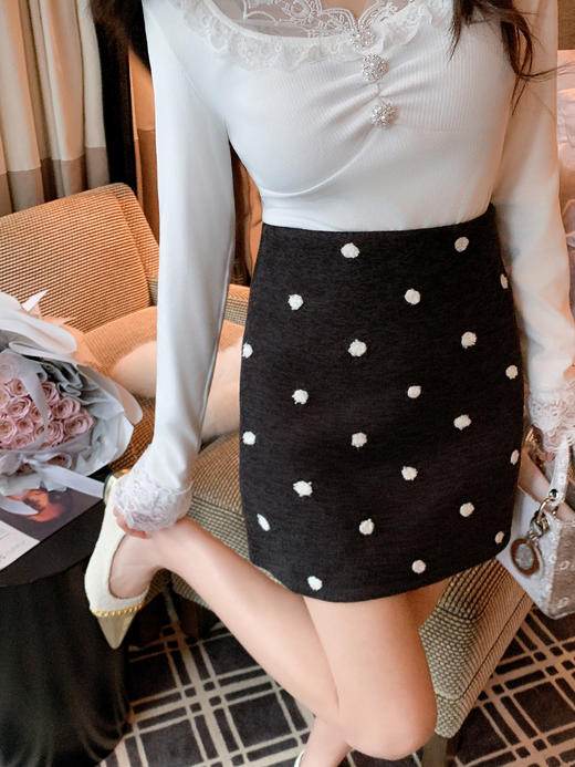 张心子【甜心曼哈顿】万能搭显瘦蕾丝拼接打底衫上衣 U2512011 商品图7