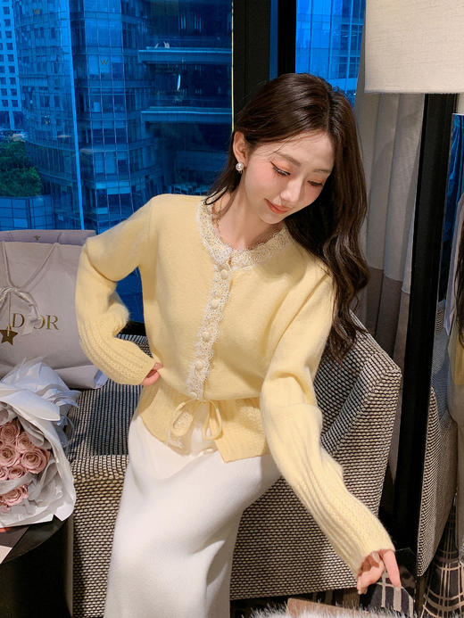 张心子【优雅主义】高腰保暖蕾丝花边拼接半身裙 1U2512035 商品图1