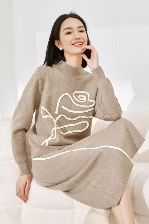 VIMLY/梵希蔓 时尚绣花针织上衣+半裙套装 21681 商品图4