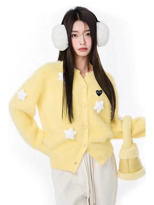 D120845甜美圆领设计黑色爱心黄色针织开衫 商品图2