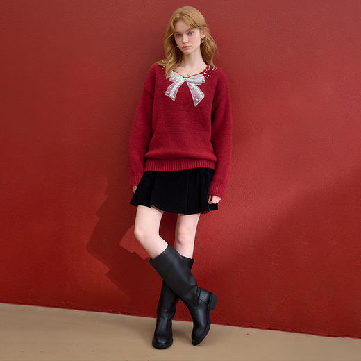 西遇钉珠蝴蝶结红色毛衣女冬季新款V领氛围感套头针织衫H0055333 商品图1